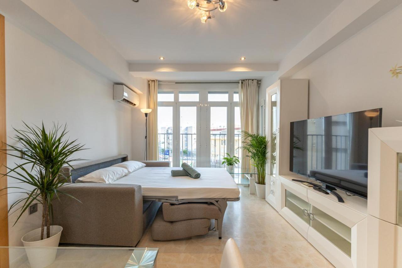 Charming 3 Bedroom Apartment At Triana Center By Oui Seville Ngoại thất bức ảnh