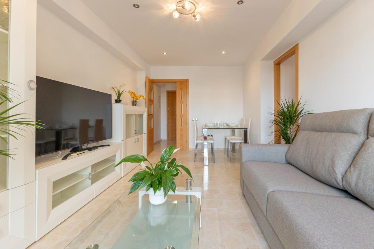 Charming 3 Bedroom Apartment At Triana Center By Oui Seville Ngoại thất bức ảnh