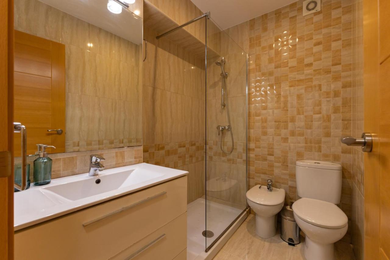 Charming 3 Bedroom Apartment At Triana Center By Oui Seville Ngoại thất bức ảnh
