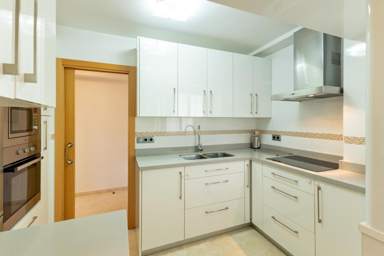 Charming 3 Bedroom Apartment At Triana Center By Oui Seville Ngoại thất bức ảnh