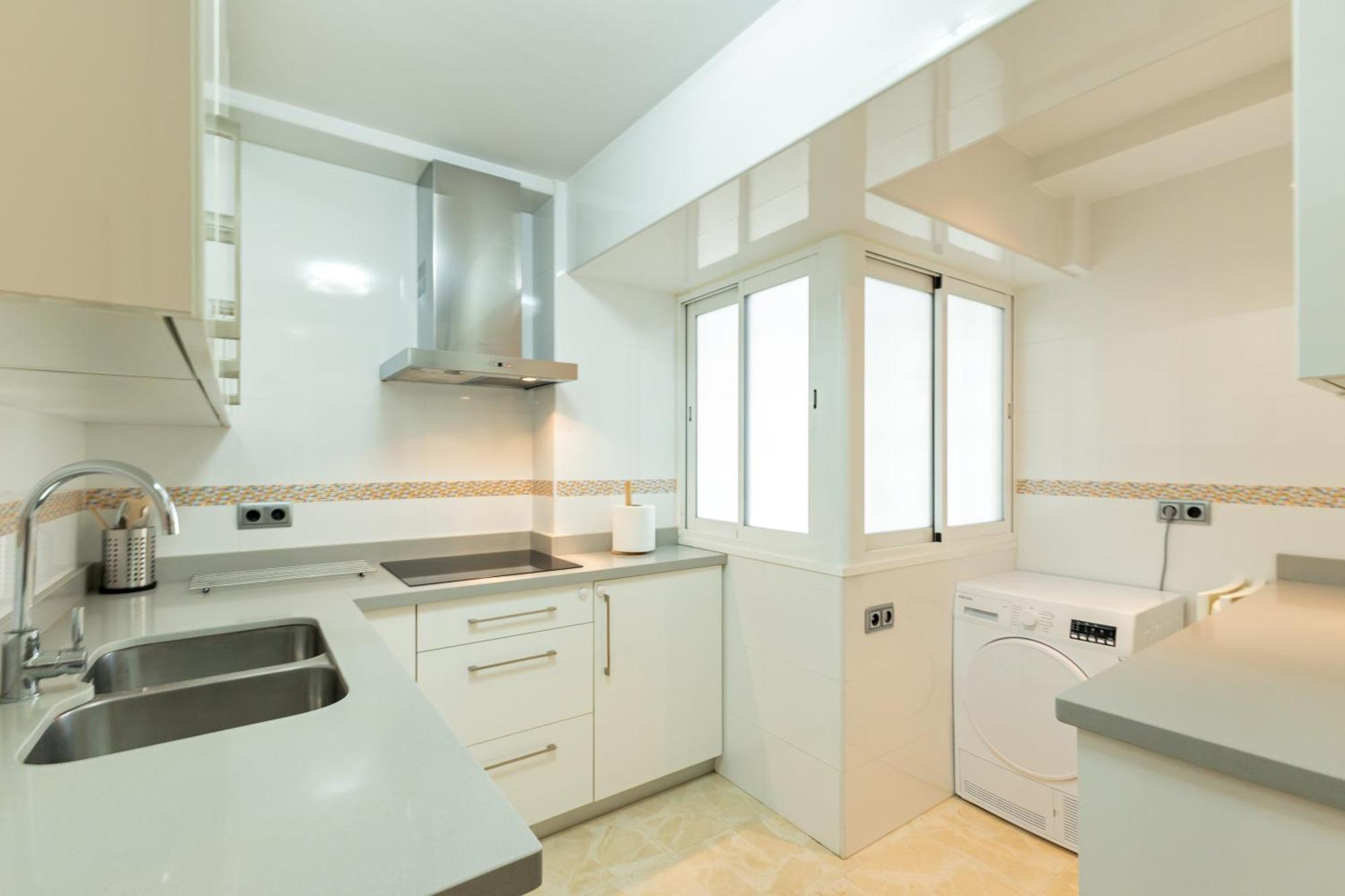 Charming 3 Bedroom Apartment At Triana Center By Oui Seville Ngoại thất bức ảnh